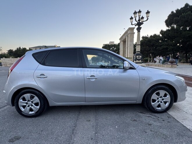 Hyundai i30-10