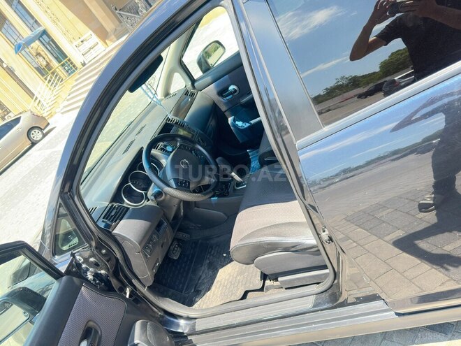 Nissan Tiida-14