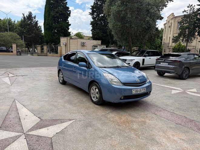 Toyota Prius-3