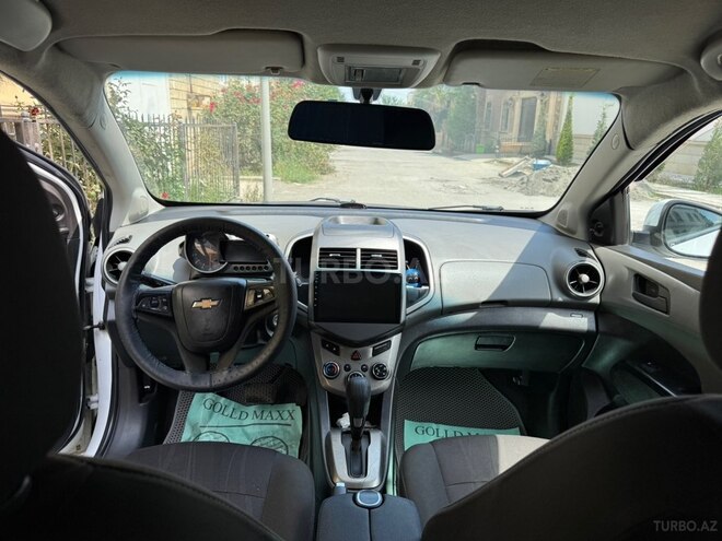 Chevrolet Aveo-4