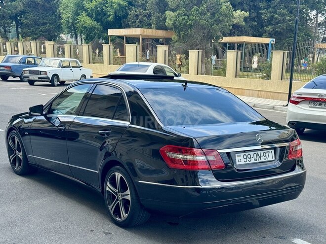 Mercedes E 220-6