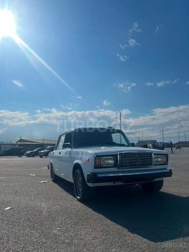 LADA (VAZ) 2107-1