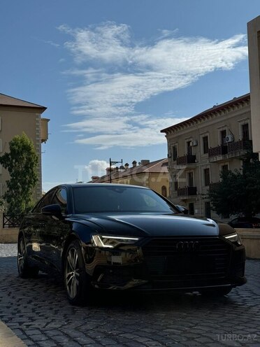 Audi A6-11