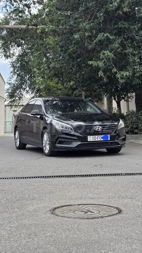 Hyundai Sonata-1