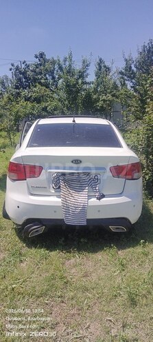 Kia Cerato-10