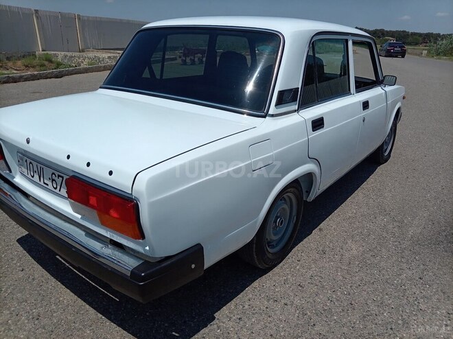 LADA (VAZ) 2107-4