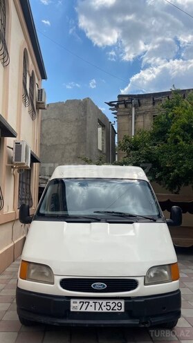 Ford Transit-3