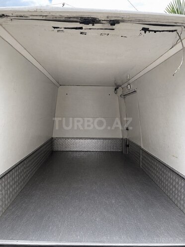 Ford Transit-6