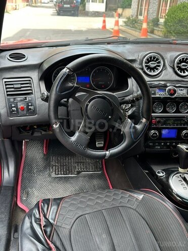 Hyundai Tiburon-8