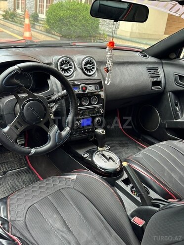 Hyundai Tiburon-11