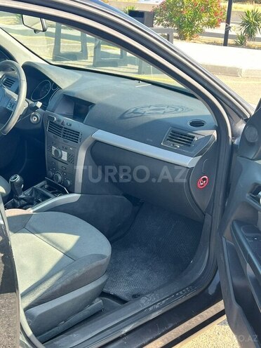 Opel Astra-8