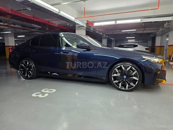 BMW i5-4