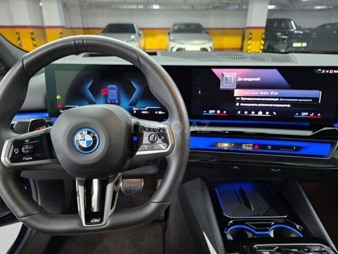BMW i5-11