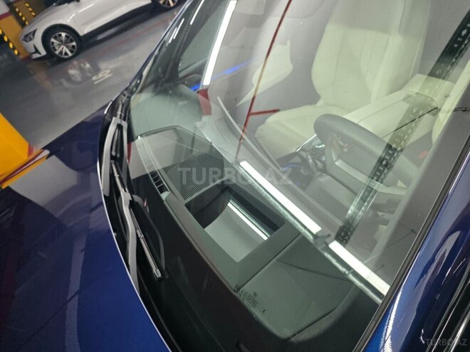 BMW i5-18