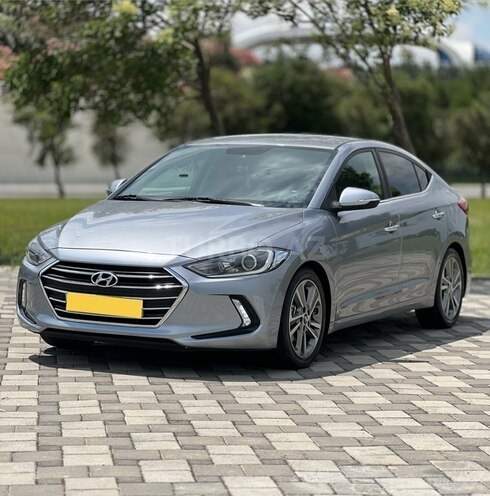 Hyundai Elantra-1