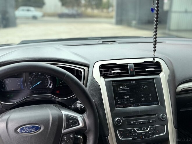 Ford Fusion (North America)-13