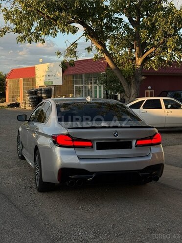 BMW 530-2