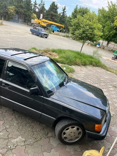Mercedes 190-6