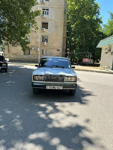 LADA (VAZ) 2107-1