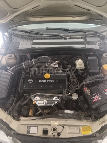 Opel Vectra-6
