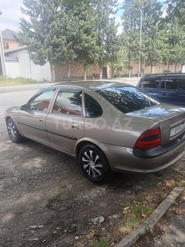 Opel Vectra-5