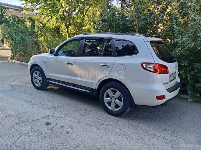 Hyundai Santa Fe-16