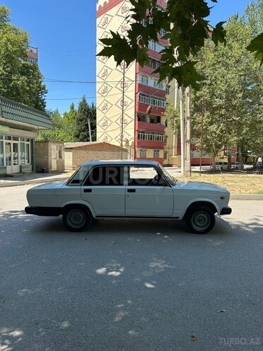 LADA (VAZ) 2107-5