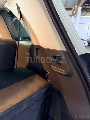 Mercedes GLS 450 4MATIC-18
