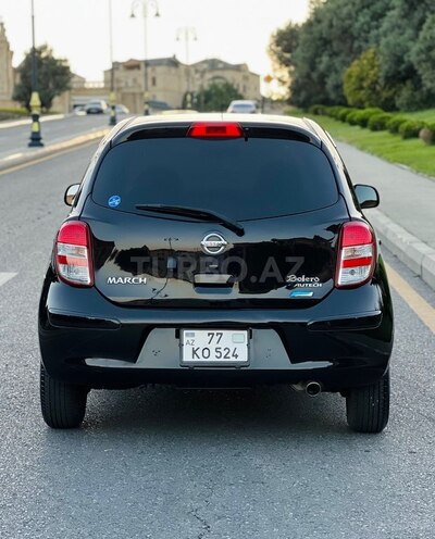 Nissan March-2