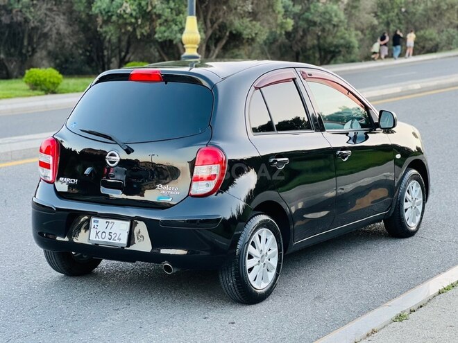Nissan March-6