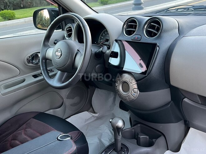 Nissan March-15