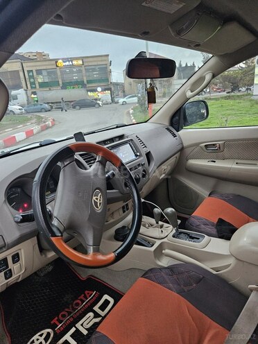 Toyota Fortuner-6