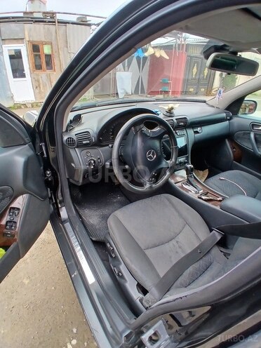 Mercedes C 240-12