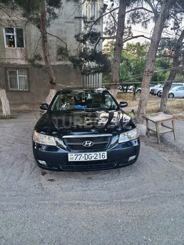 Hyundai Sonata-1