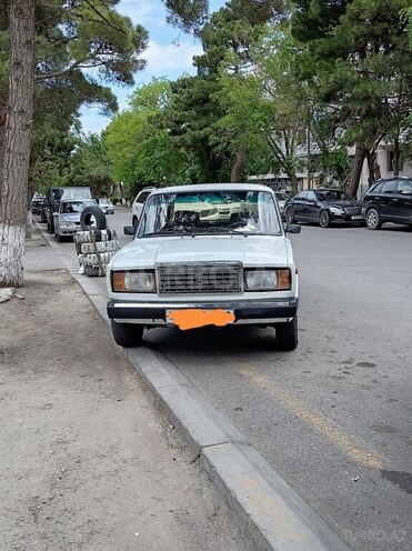 LADA (VAZ) 2107-2