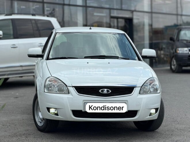 LADA (VAZ) Priora-1