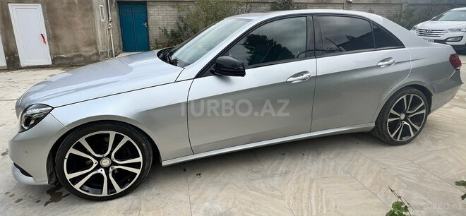Mercedes E 220-5