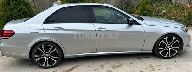 Mercedes E 220-6