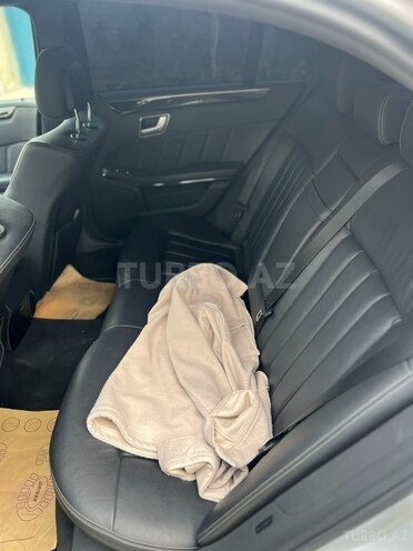 Mercedes E 220-8