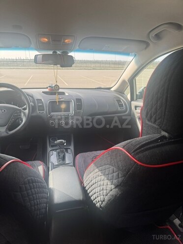 Kia Cerato-7