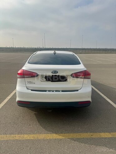 Kia Cerato-3