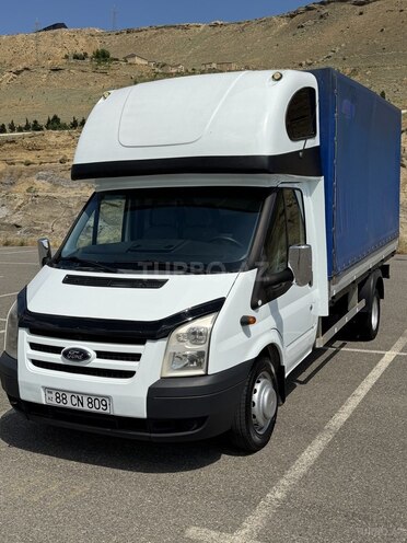 Ford Transit-2