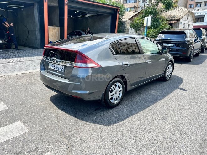 Honda Insight-7