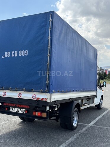 Ford Transit-6