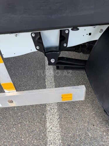 Ford Transit-11