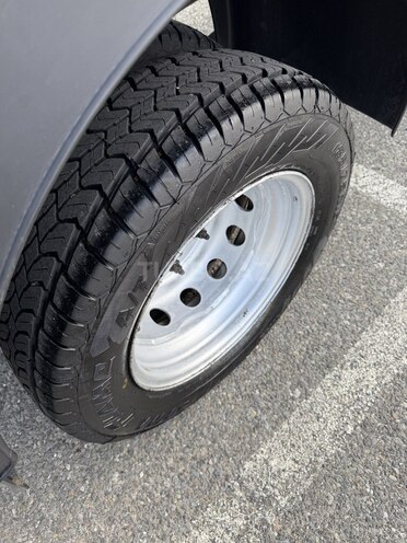 Ford Transit-8