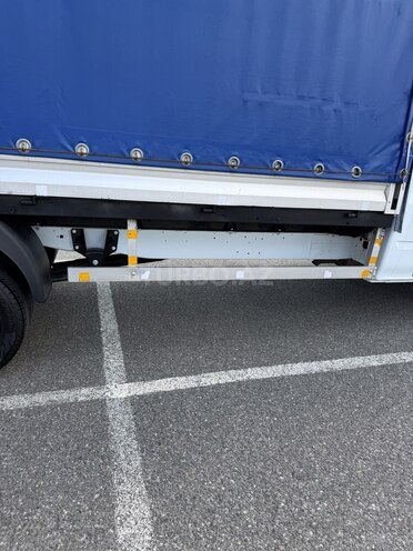 Ford Transit-7