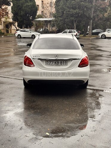 Mercedes C 200 d-6