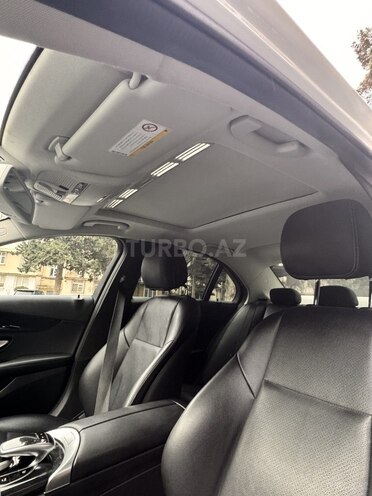 Mercedes C 200 d-15