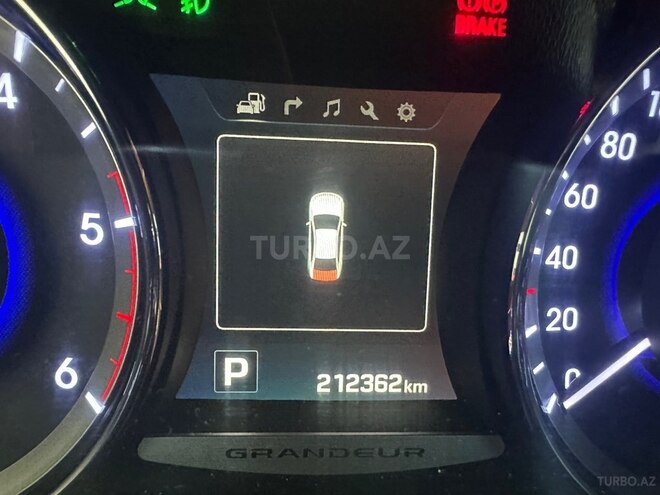 Hyundai Grandeur-18